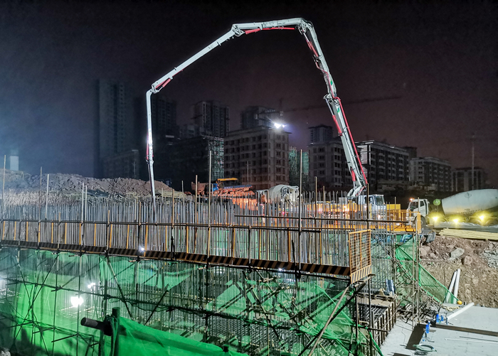 東引道公軌共建段首次混凝土澆筑.jpg